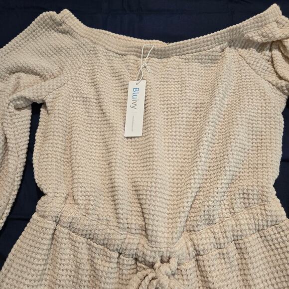 NWT Bluivy Waffle Knit Off-the-shoulder Romper with Drawstring Sleeve Size M - Picture 3 of 10